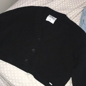 cropped hollister sweater